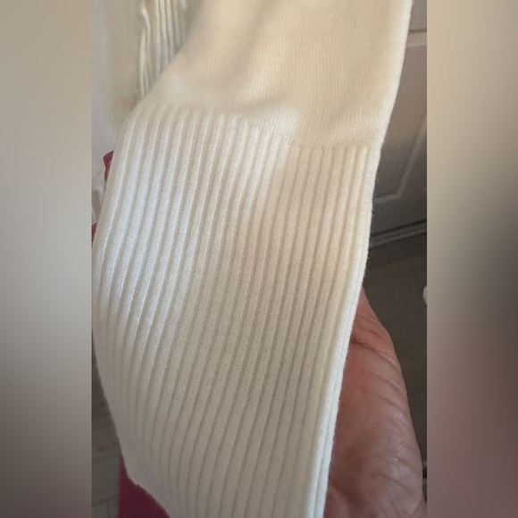 Tunic Sweater Size S - Picture 5 of 8